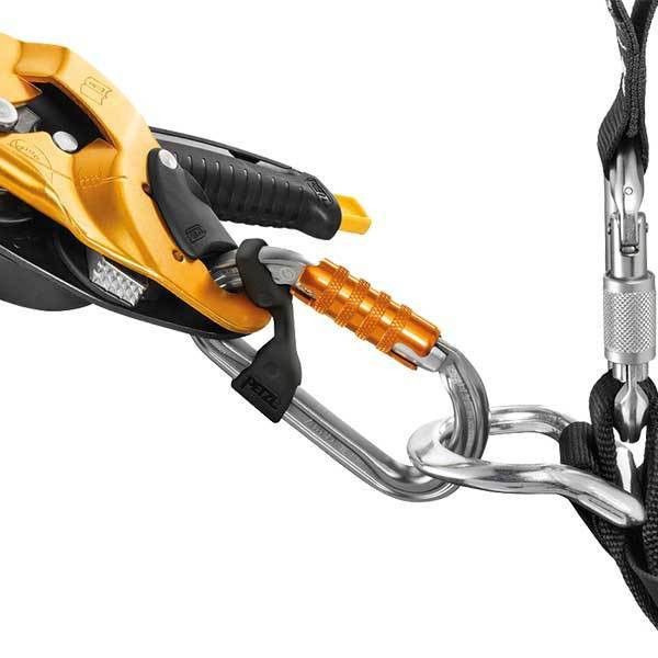 Mosquetón asimétrico AMD Screw Lock marca Petzl. Garantía 3 años