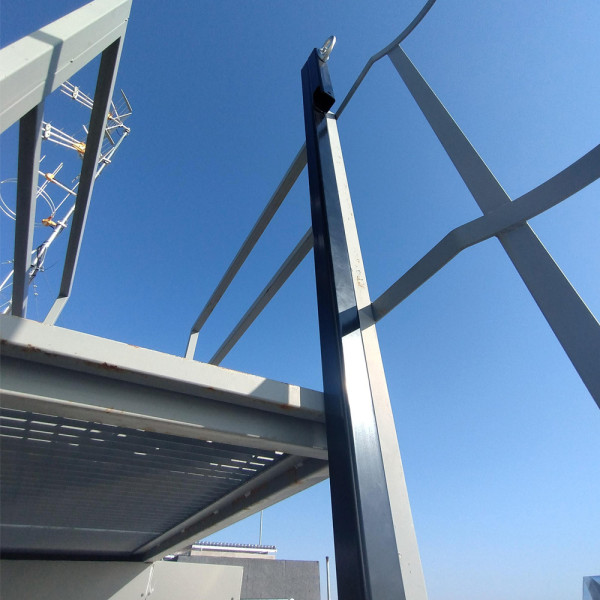 Anclaje extensión para anticaídas retráctil sobre escaleras fijas
