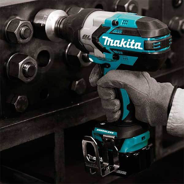 Llave de impacto potente 1000Nm Makita. Para baterías de 18V. 2