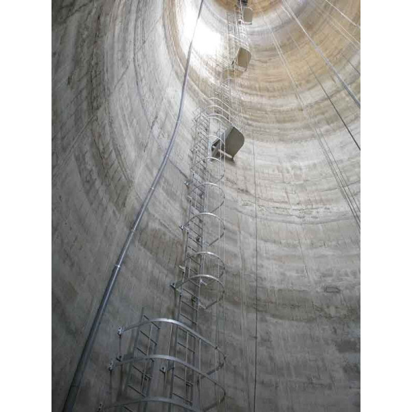 Tramo de escalera galvanizada. 1200mm sin aros quitamiedo