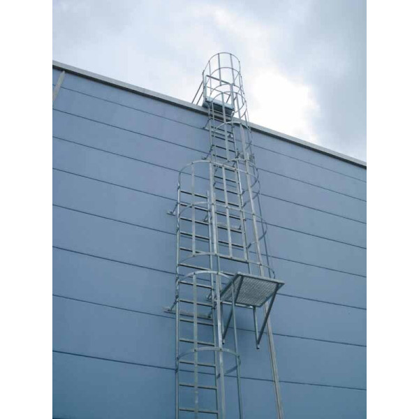 Plataforma de descanso intermedia para escaleras fijas