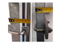 Anclaje fijo para escalera permanente de acceso por fachada