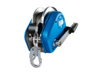 Winch 30m para descenso, elevación y posicionamiento del usuario.