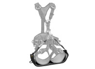 Grilletes para enganchar la silla Podium al arnés Astro de Petzl.