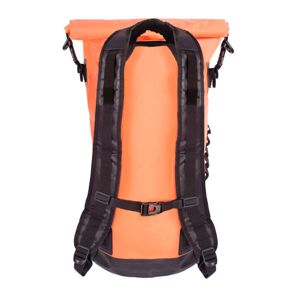 Mochila 50L KARI estanca y certificada para 18kg. Resiste 126kg. 2