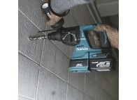 Martillo combinado ligero 18V Makita DHR242Z con motor BL